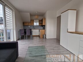 Nabízíme k pronájmu byt 2+kk s terasou a parkovacím stáním - Město Touškov